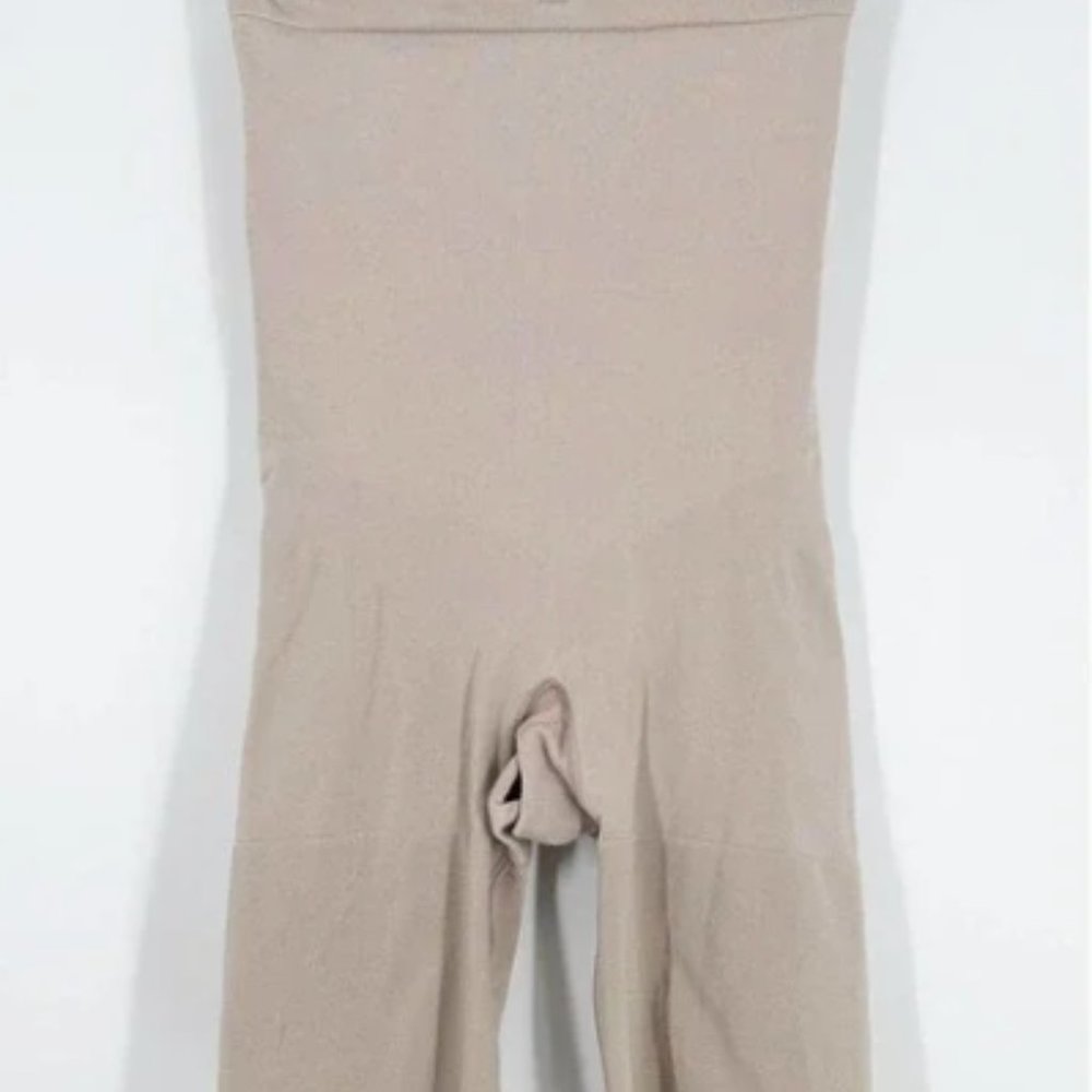 SPANX Higher Power Short Shape Wear